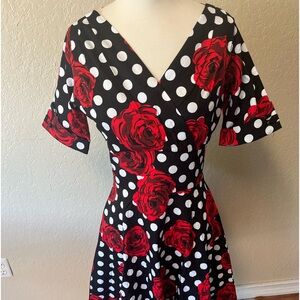 NWT MIDI DRESS 50’s STYLE LARGE ROSES AND BLACK BACKGROUND WITH POLKA DOTS